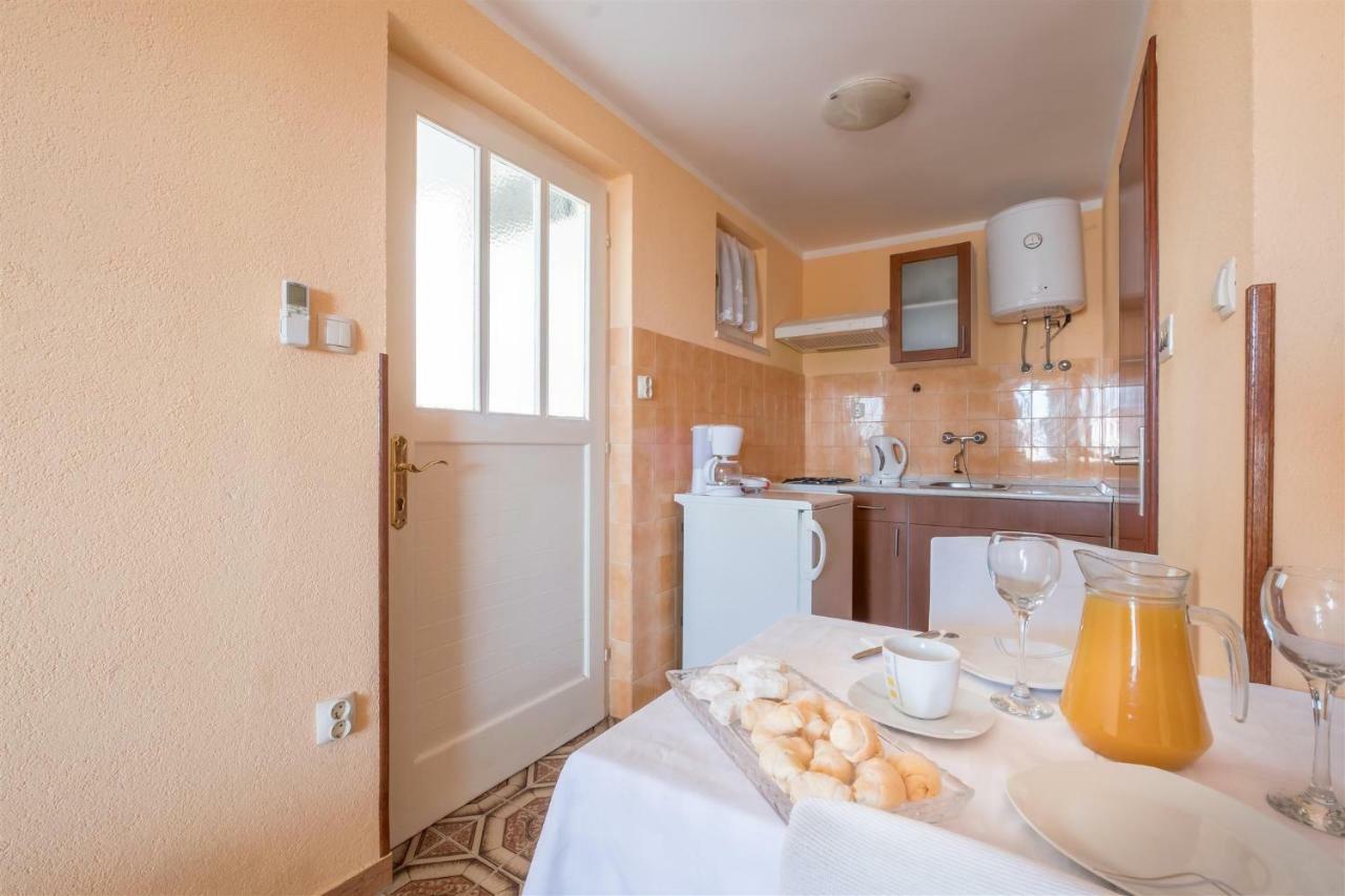 Adria Guest house