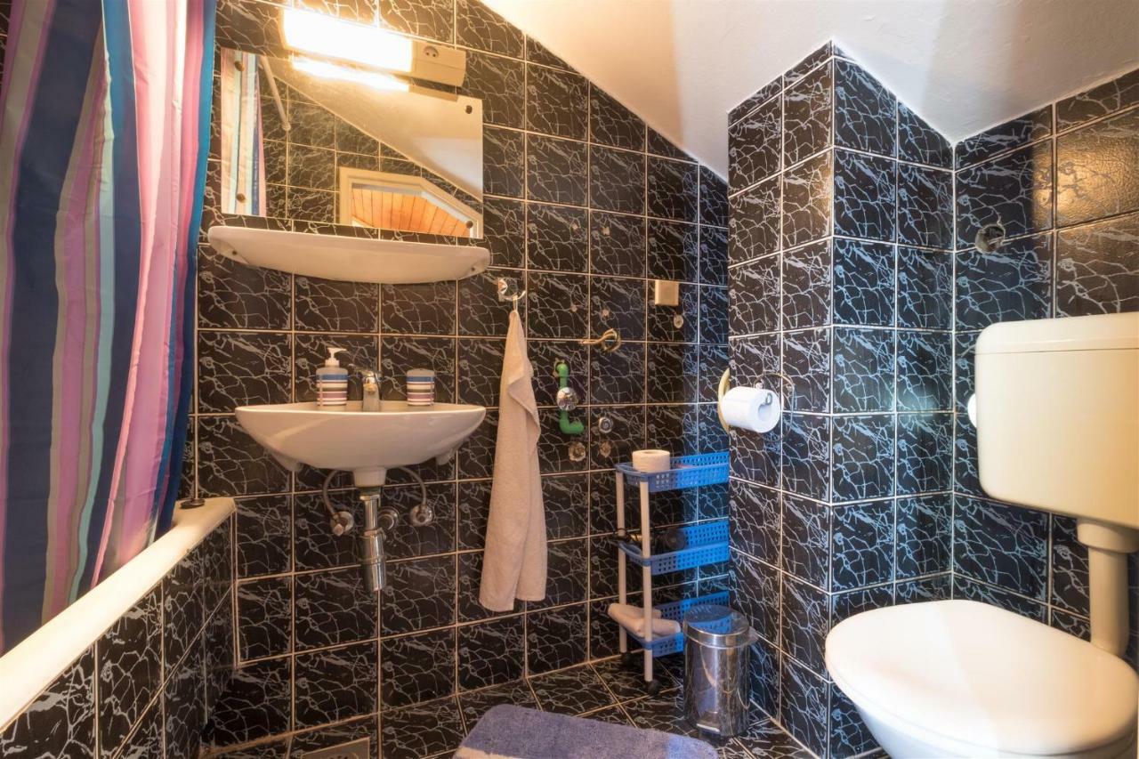 Guest house Adria 3*